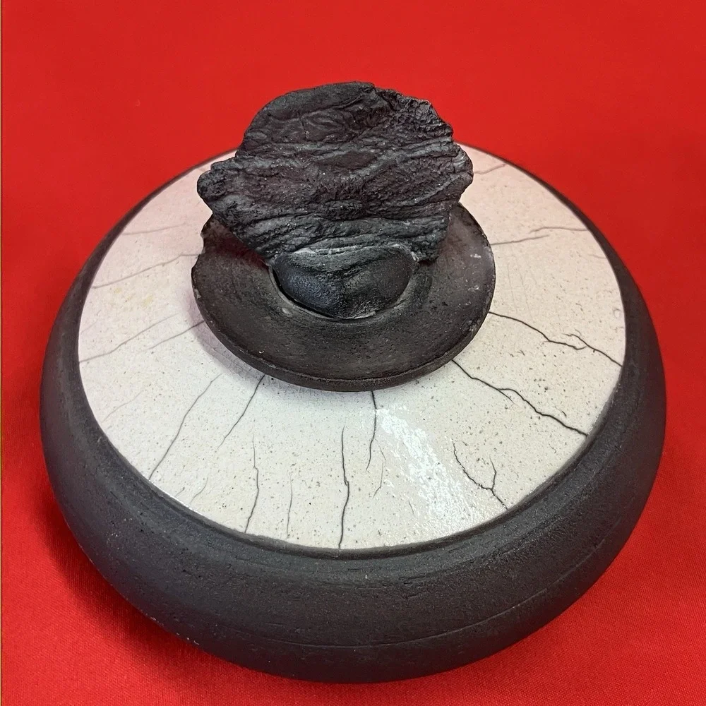 N/A vintage raku